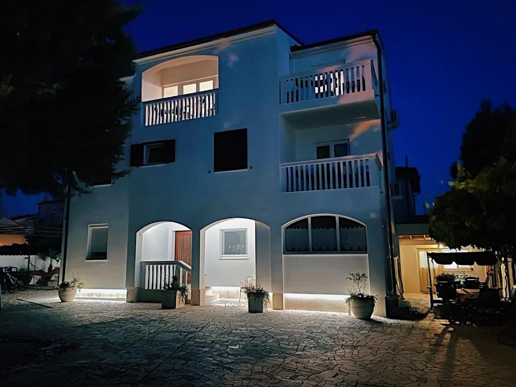 Apartmani Marin Medulin Zewnętrze zdjęcie